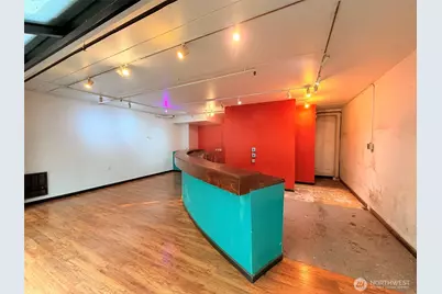 2523 1st Avenue #(R), Seattle, WA 98121 - Photo 12