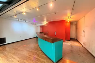 2523 1st Ave, Seattle, WA 98121 - Photo 12