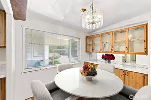 18425 NE 95th St, Redmond, WA 98052 - Photo 6
