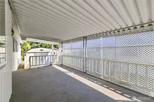 18425 NE 95th St, Redmond, WA 98052 - Photo 18