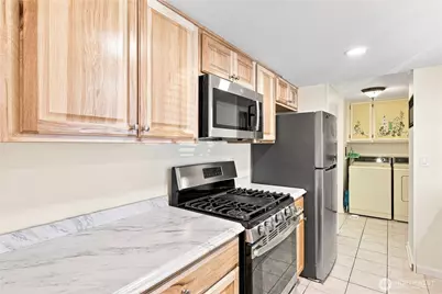 18425 NE 95th Street #63, Redmond, WA 98052 - Photo 4