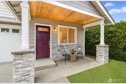 706 83rd Ave SE, Lake Stevens, WA 98258 - Photo 2