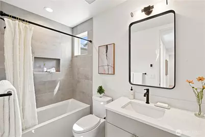 2645 Walnut Avenue SW, Seattle, WA 98116 - Photo 12