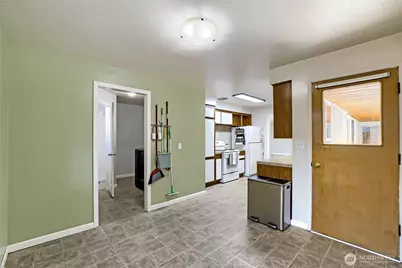 7804 57th Drive NE, Marysville, WA 98270 - Photo 8