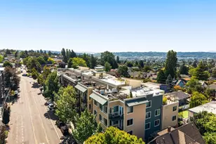 6801 Greenwood Ave N, Seattle, WA 98103 - Photo 20