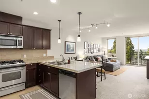 6801 Greenwood Ave N, Seattle, WA 98103 - Photo 4