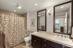 6801 Greenwood Ave N, Seattle, WA 98103 - Photo 16