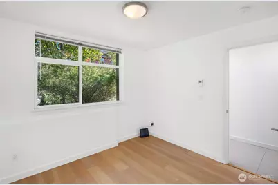 209 13th Avenue E #B, Seattle, WA 98102 - Photo 6