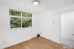 209 13th Ave E, Seattle, WA 98102 - Photo 6