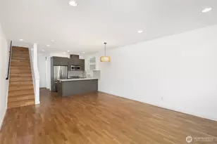 209 13th Ave E, Seattle, WA 98102 - Photo 12