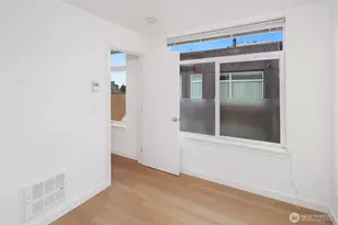 209 13th Ave E, Seattle, WA 98102 - Photo 14