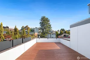 209 13th Ave E, Seattle, WA 98102 - Photo 4