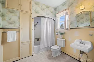 537 W 6th St, Port Angeles, WA 98362 - Photo 26