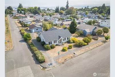 537 W 6th Street, Port Angeles, WA 98362 - Photo 38