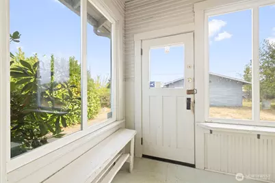 537 W 6th Street, Port Angeles, WA 98362 - Photo 30