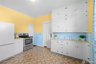 537 W 6th St, Port Angeles, WA 98362 - Photo 20