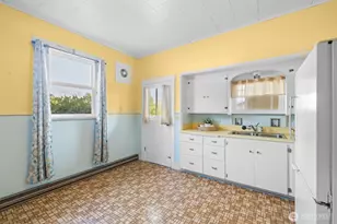 537 W 6th St, Port Angeles, WA 98362 - Photo 18
