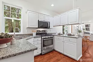 9836 NE 130th Pl, Kirkland, WA 98034 - Photo 10