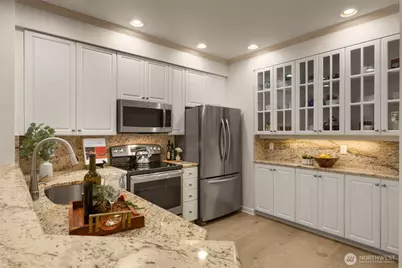 615 6th Street #107, Kirkland, WA 98033 - Photo 8