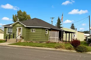 511 SE Brace St, Wilbur, WA 99185 - Photo 2