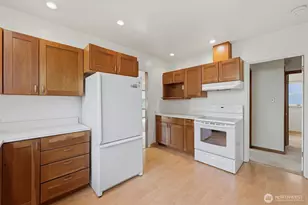 1015 N Sheridan Ave, Tacoma, WA 98403 - Photo 10