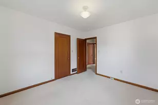 1015 N Sheridan Ave, Tacoma, WA 98403 - Photo 14