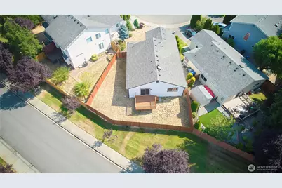 6804 E 132nd Street Ct, Puyallup, WA 98373 - Photo 2