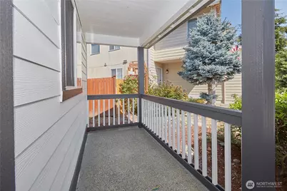 6804 E 132nd Street Ct, Puyallup, WA 98373 - Photo 4