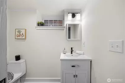 1509 4th Avenue W, Seattle, WA 98119 - Photo 24