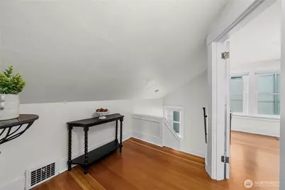 1509 4th Avenue W, Seattle, WA 98119 - Photo 20