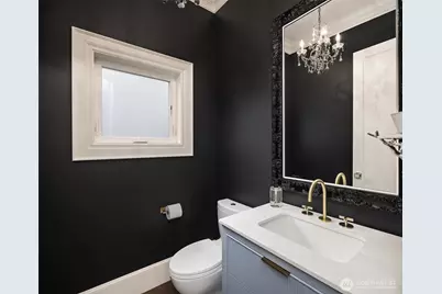 2564 27th Avenue W, Seattle, WA 98199 - Photo 6