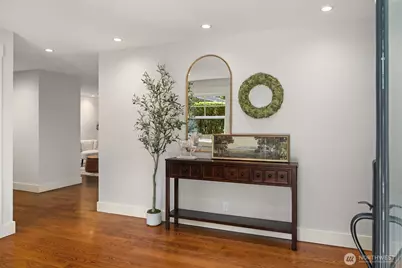 8534 SE 79th Place, Mercer Island, WA 98040 - Photo 2