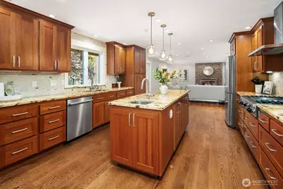 8534 SE 79th Place, Mercer Island, WA 98040 - Photo 6