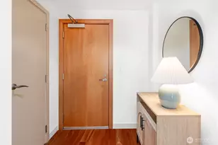 10650 NE 9th Pl, Bellevue, WA 98004 - Photo 20
