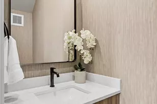 1510 B NW 59th St, Seattle, WA 98107 - Photo 12