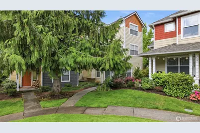 515 225th Place NE #33, Sammamish, WA 98074 - Photo 2