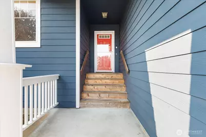 229 NW Cherry Hill Loop, Oak Harbor, WA 98277 - Photo 4