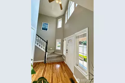 1605 27th Avenue SE, Puyallup, WA 98374 - Photo 2