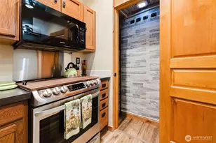 6764 Takota Pl NE, Bremerton, WA 98311 - Photo 10