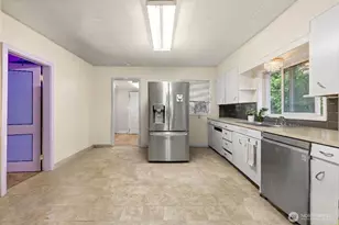 8643 Tacoma Ave S, Tacoma, WA 98444 - Photo 14