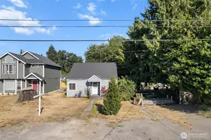 8643 Tacoma Ave S, Tacoma, WA 98444 - Photo 2