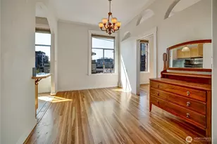 22 John St, Seattle, WA 98109 - Photo 2