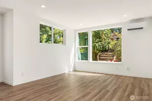 721 15th Ave, Seattle, WA 98122 - Photo 8
