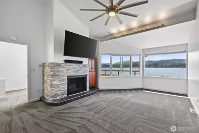 708 Poplar Drive #6, Bellingham, WA 98226 - Photo 24