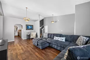 21024 Springhaven Way E, Bonney Lake, WA 98391 - Photo 4