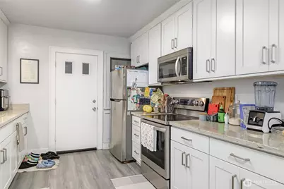 6110 8th Avenue NW, Seattle, WA 98107 - Photo 10