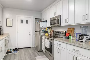6110 8th Ave NW, Seattle, WA 98107 - Photo 10
