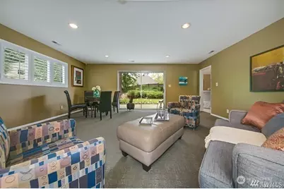 10424 NE 17th Street, Bellevue, WA 98004 - Photo 10