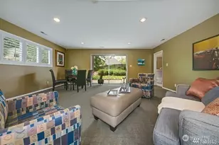 10424 NE 17th St, Bellevue, WA 98004 - Photo 10