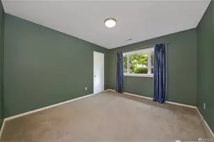 10424 NE 17th St, Bellevue, WA 98004 - Photo 4